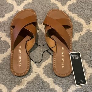 Womens tan sandals NWT size 5/6